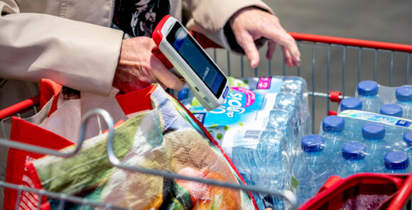 Delhaize strengthens data governance with BearingPoint to drive business agility and trust