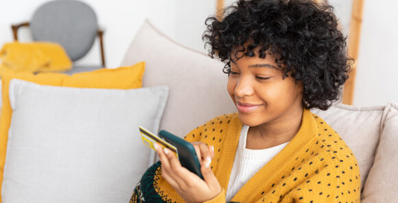 Hanseatic Bank brings innovative services to market faster by setting up a modern data-integration platform 